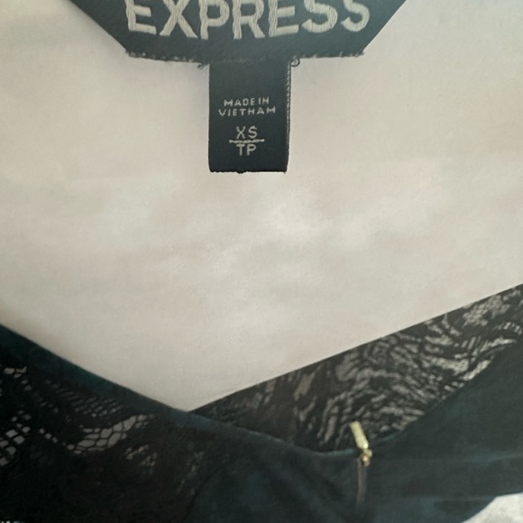 Express Top - Picture 4 of 5
